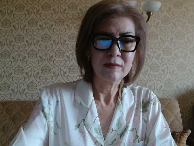 Elegant00Lady