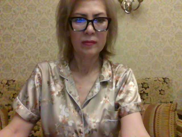 Elegant00Lady live cam on BongaCams