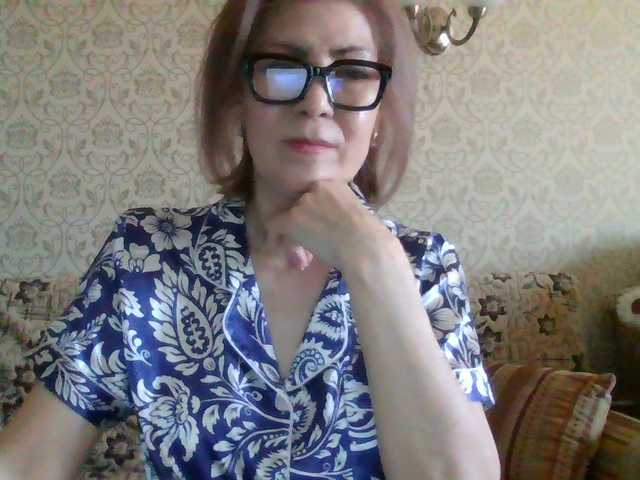 ElegantLady00 live cam preview