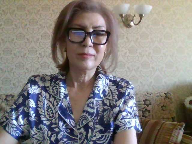 Elegant00Lady live cam on BongaCams
