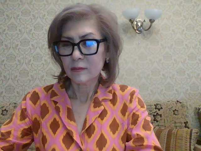 Elegant00Lady