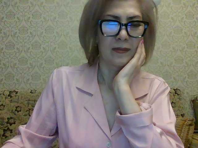 go to chat with ElegantLady00