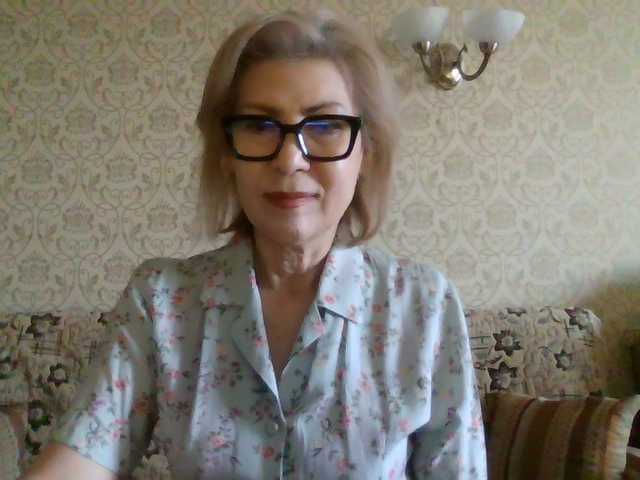 Elegant00Lady live cam on BongaCams