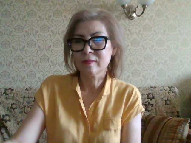Elegant00Lady
