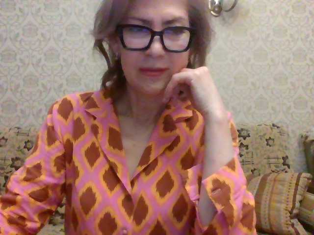ElegantLady00 live cam preview