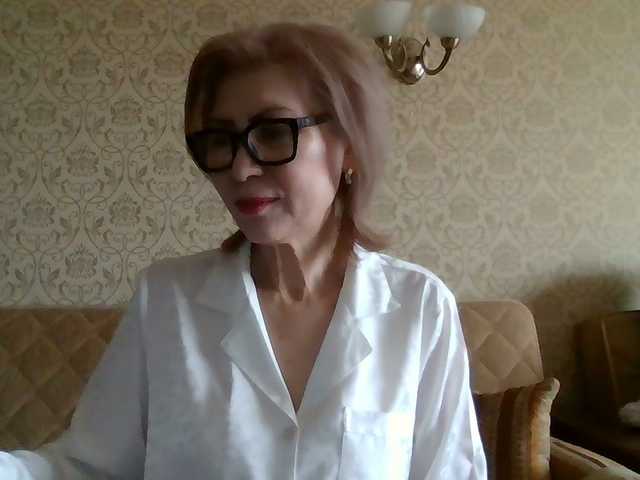 Elegant00Lady