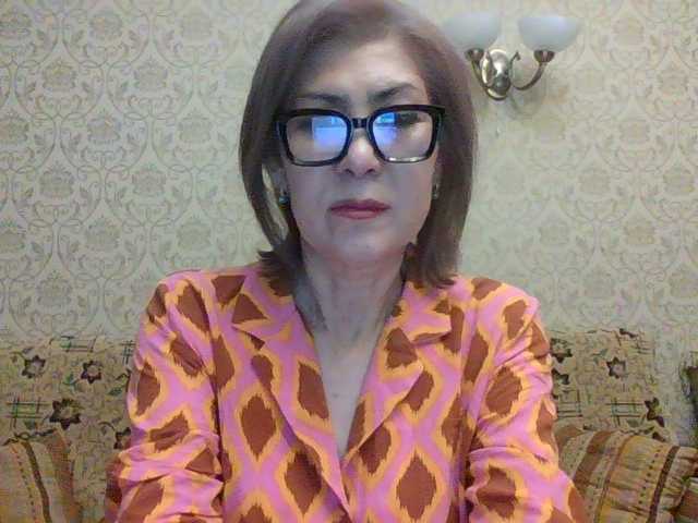 Elegant00Lady live cam on BongaCams