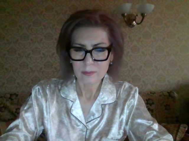 ElegantLady00 live cam preview
