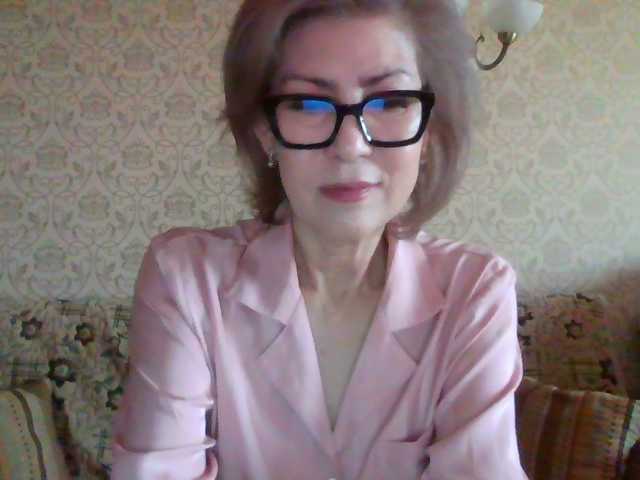 Elegant00Lady live cam on BongaCams