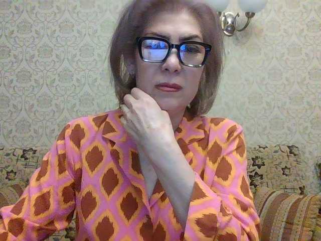 Elegant00Lady live cam on BongaCams