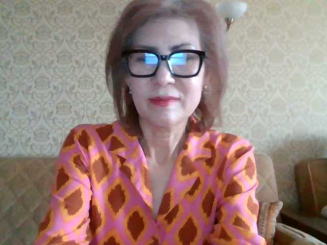 Elegant00Lady
