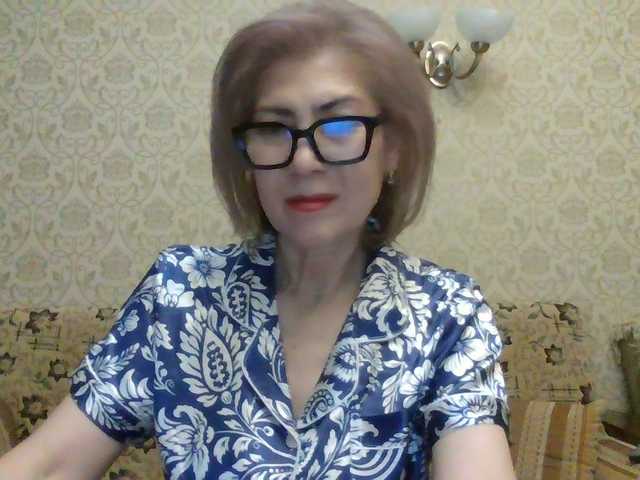 Elegant00Lady live cam on BongaCams