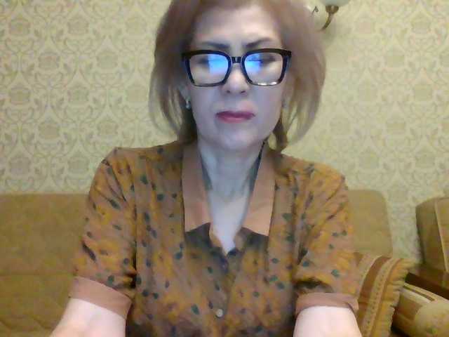 Elegant00Lady