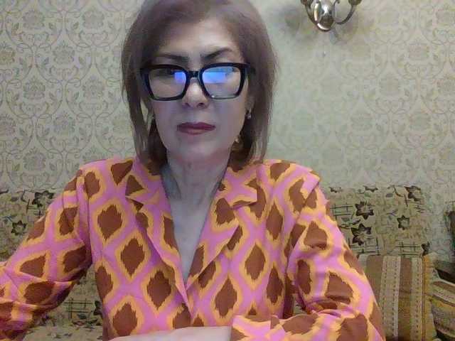 Elegant00Lady live cam on BongaCams