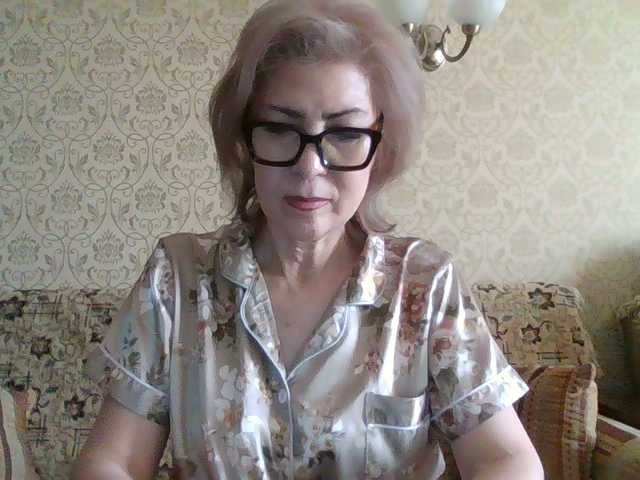 Elegant00Lady