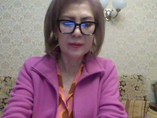 ElegantLady00 live cam preview