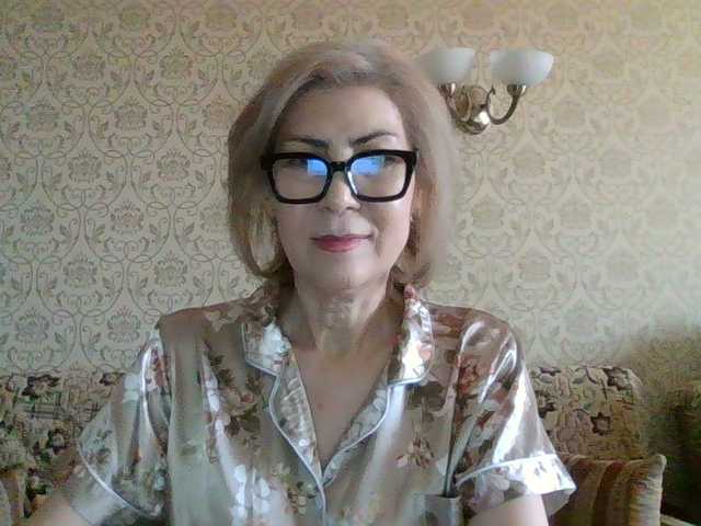 Elegant00Lady