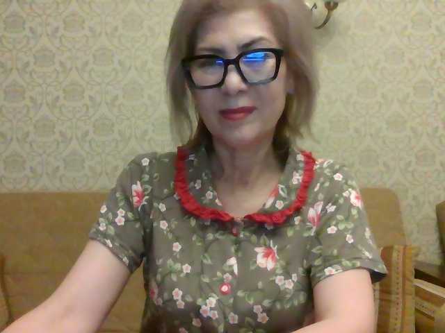 Elegant00Lady