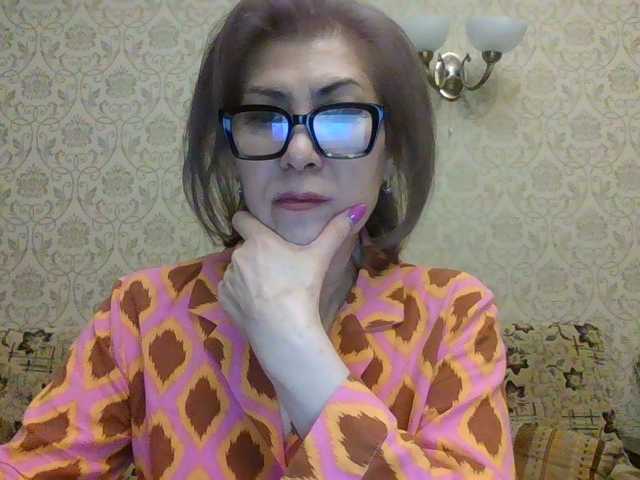 Elegant00Lady