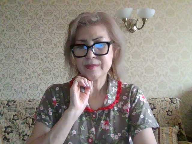 Elegant00Lady live cam on BongaCams