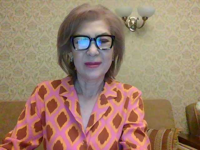Elegant00Lady