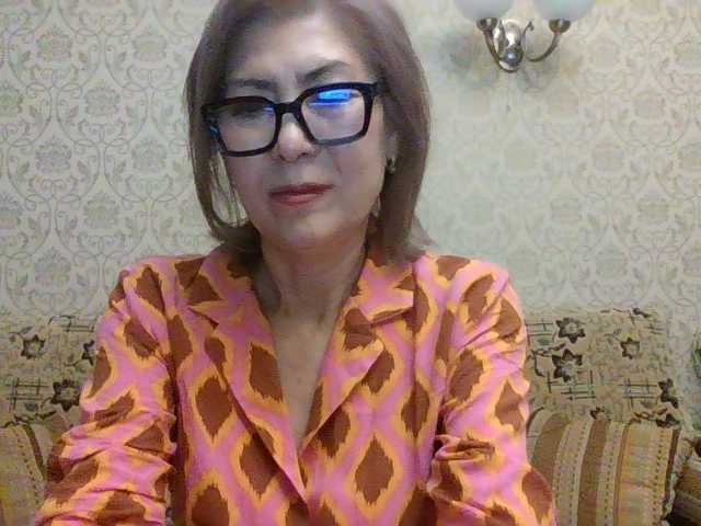 Elegant00Lady live cam on BongaCams