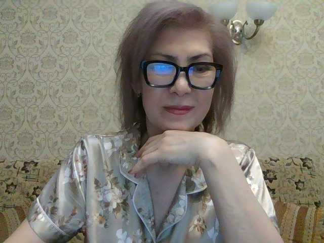 Elegant00Lady live cam on BongaCams