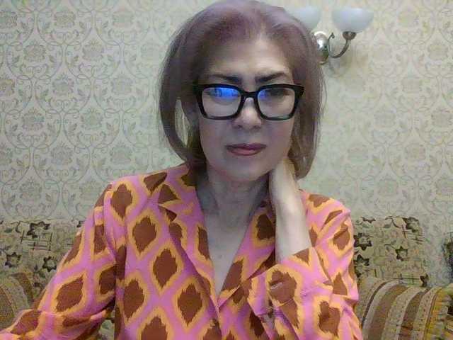 Elegant00Lady