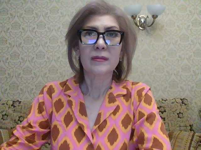 Elegant00Lady