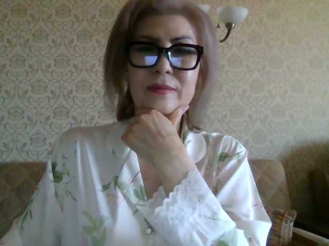 Elegant00Lady