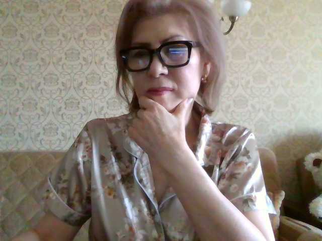 Elegant00Lady