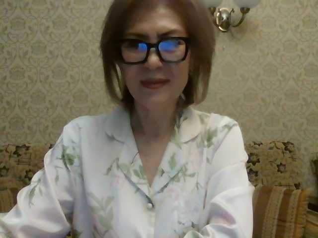 Elegant00Lady live cam on BongaCams
