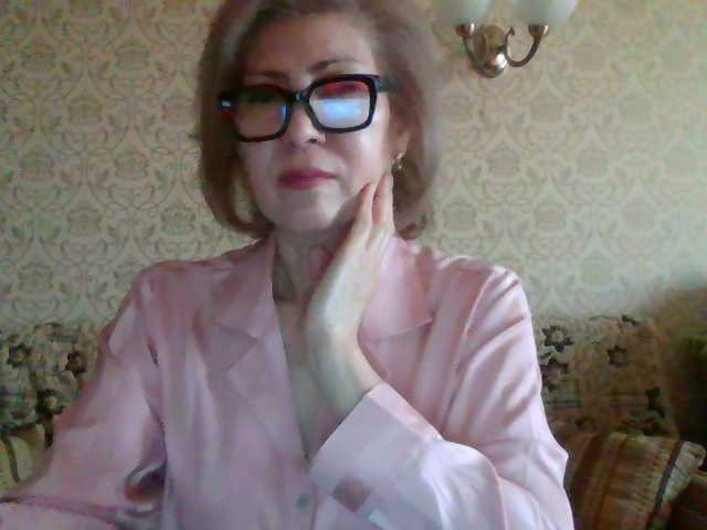 ElegantLady00 live cam on BongaCams