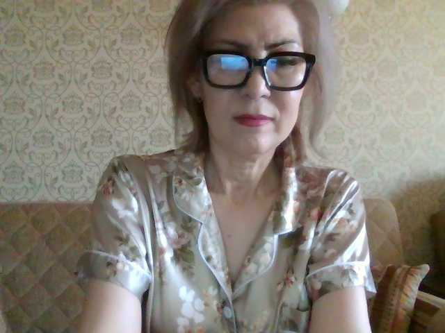Elegant00Lady live cam on UnifiedCams