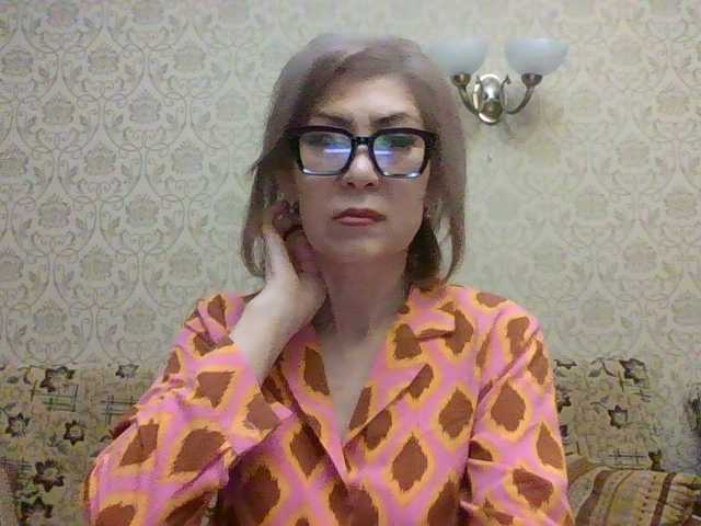 Elegant00Lady