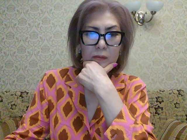 Elegant00Lady live cam on BongaCams