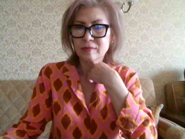 ElegantLady00 webcam