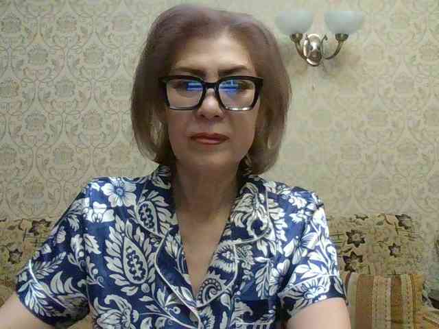 ElegantLady00 webcam