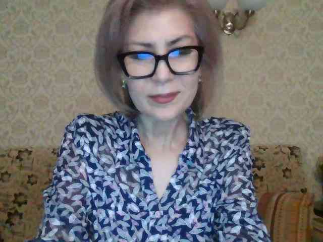 Elegant00Lady live female cam on bongacams