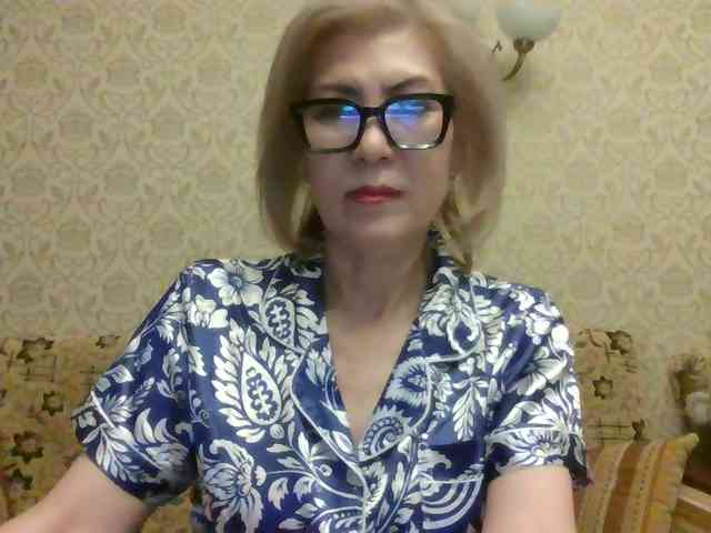 ElegantLady00 webcam