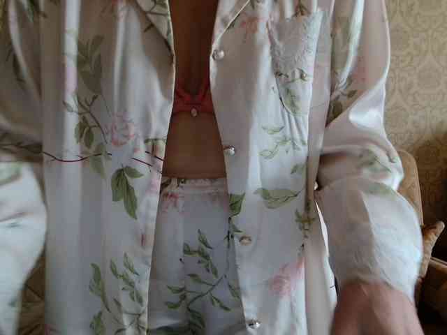 ElegantLady00 webcam