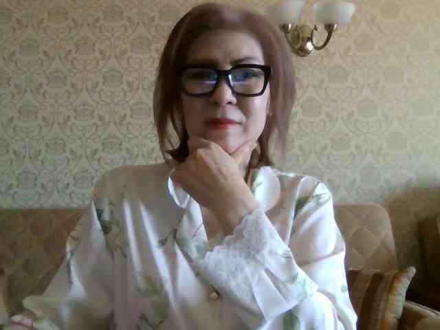 ElegantLady00 webcam