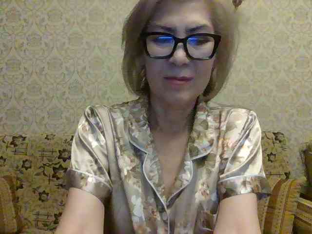 ElegantLady00 webcam