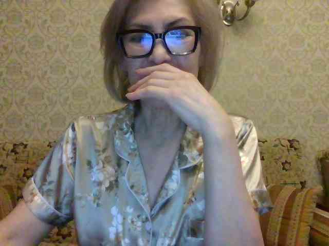 ElegantLady00 webcam