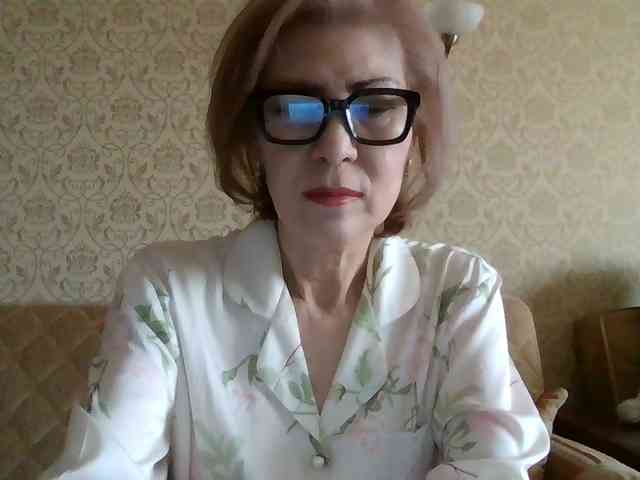 Elegant00Lady Elegant00Lady