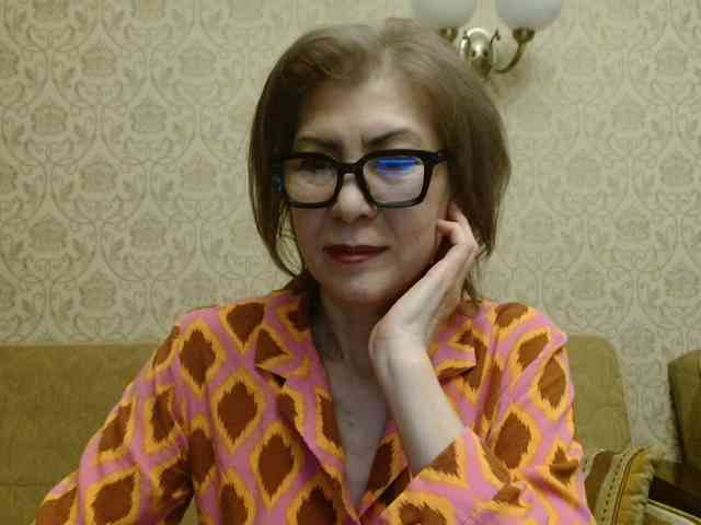 ElegantLady00 webcam