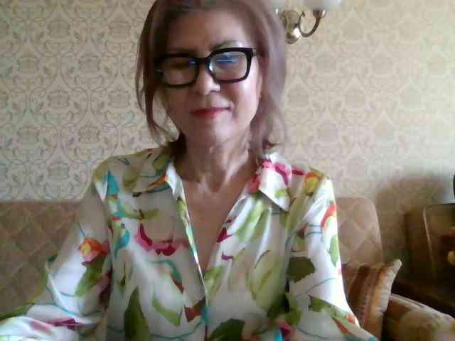 ElegantLady00 webcam