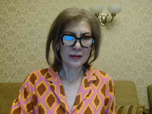 ElegantLady00 webcam