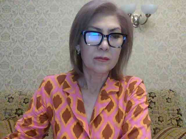 Elegant00Lady Elegant00Lady