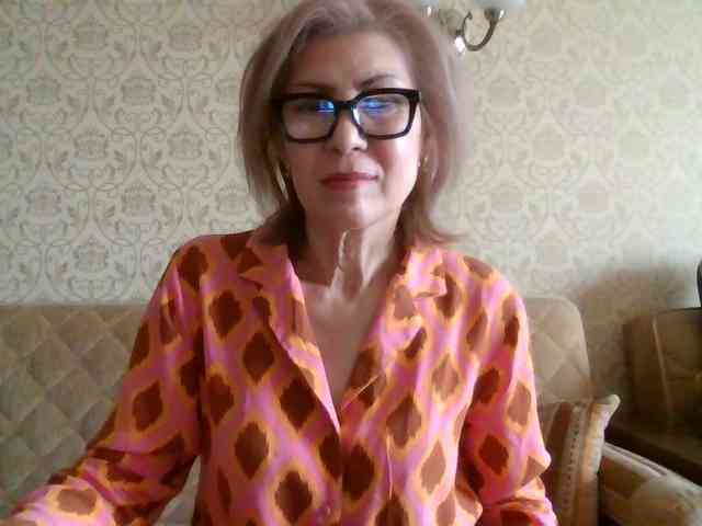 ElegantLady00 webcam